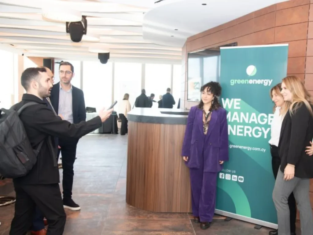 Stand für grüne Energie auf dem ESG-Forum 2024 in Zypern